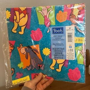 NWT Hallmark Winnie the Pooh Gift Wrap Set